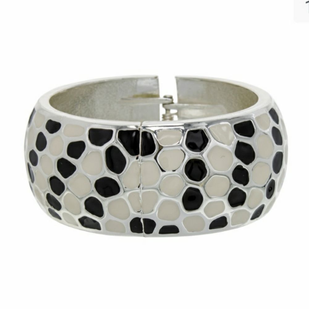 LAST ONE IN STOCK Enamel Bangle Bracelet, Dot Design, Hinge - Picture 9 of 15